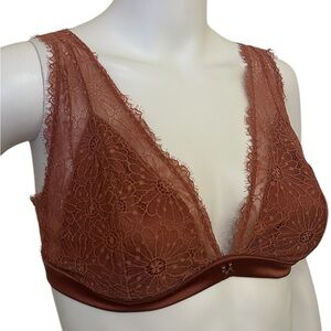 Victoria Lace Bralette